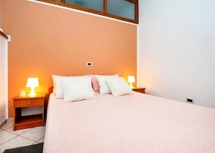 Anamarija Ρόβινι