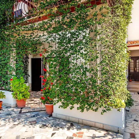 Anamarija Apartment
