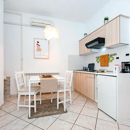 Anamarija Apartment
